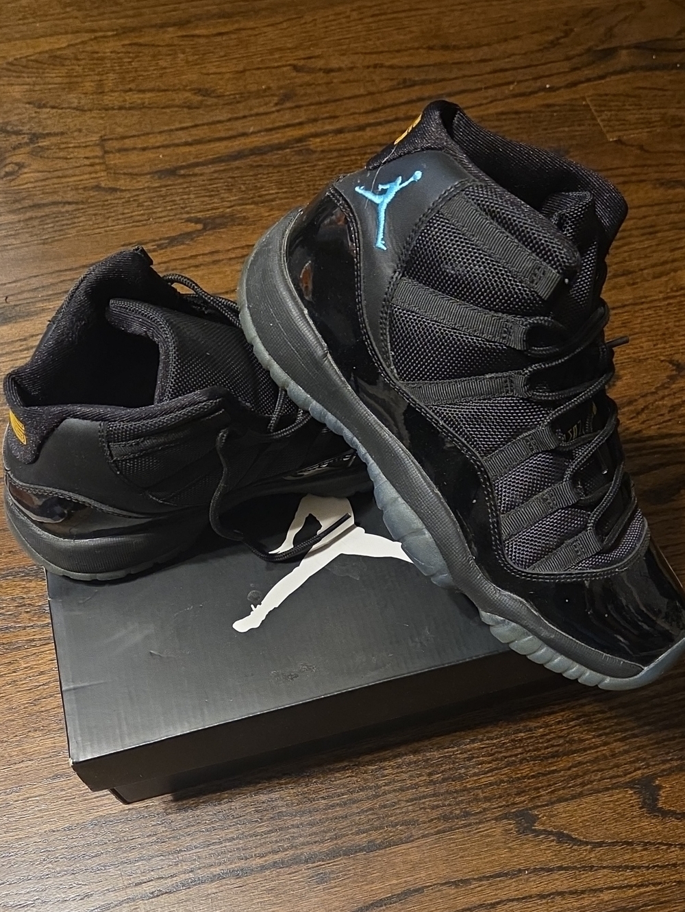 Jordan Black Low-Top Sneakers with Teal Jumpman